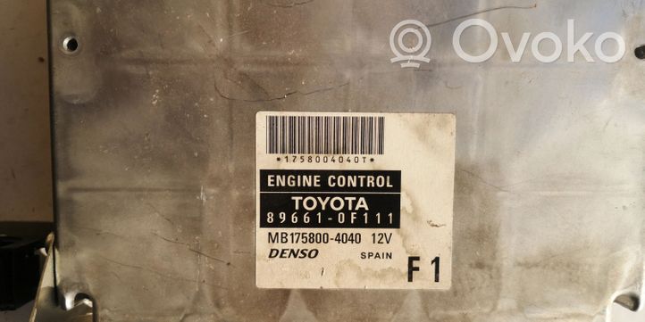 Toyota Corolla Verso E110 Užvedimo komplektas 89661-0F111