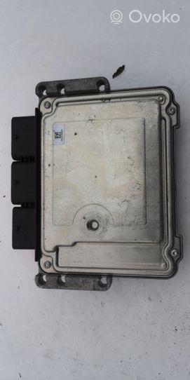 Peugeot 206+ Komputer / Sterownik ECU i komplet kluczy 