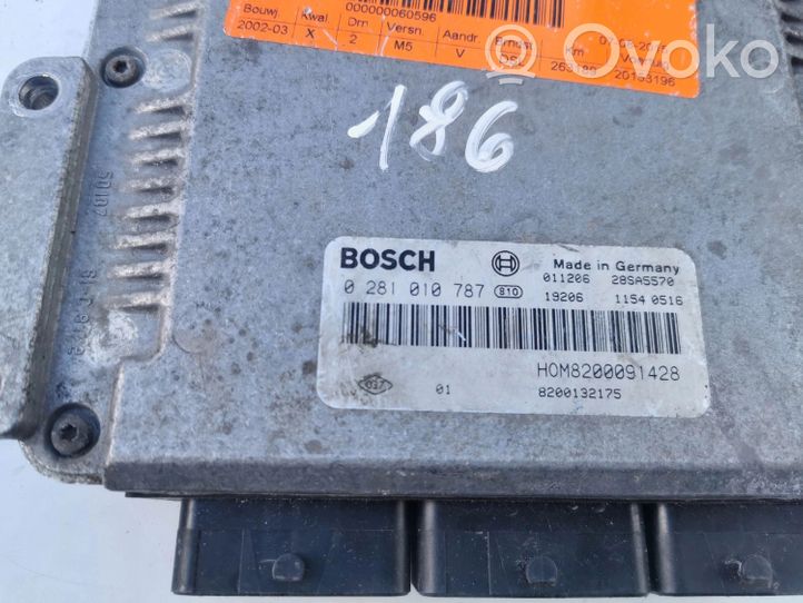 Renault Master I Komputer / Sterownik ECU i komplet kluczy 0281010787-