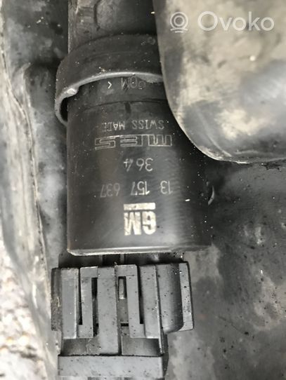 Opel Astra H Réservoir de liquide lave-glace 13157637