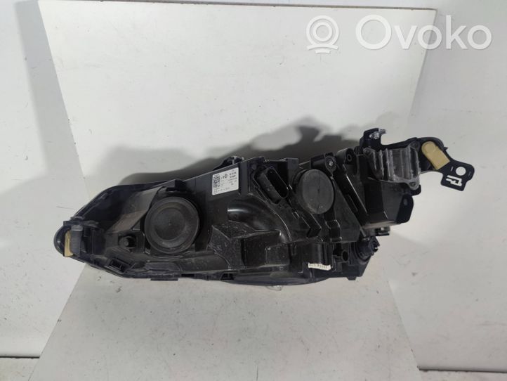 Volkswagen Golf VIII Lampa przednia 5H1941006