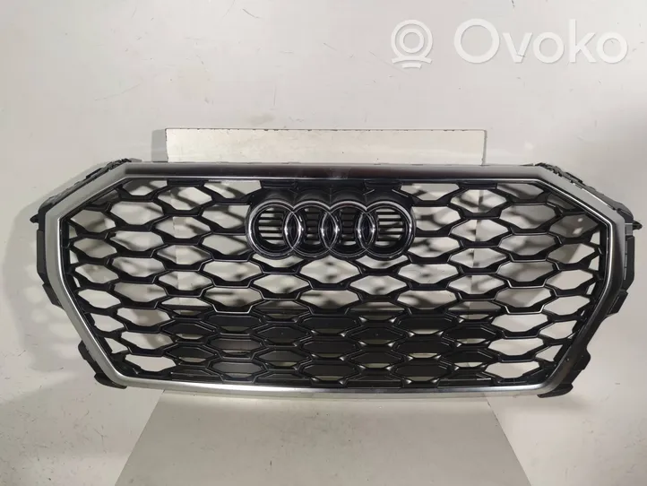 Audi Q3 F3 Etupuskurin ylempi jäähdytinsäleikkö 83F853651B