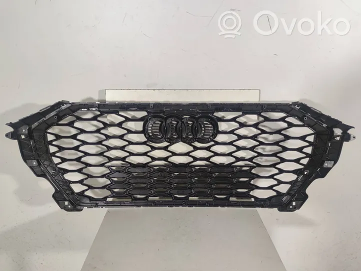 Audi Q3 F3 Grille calandre supérieure de pare-chocs avant 83F853651B