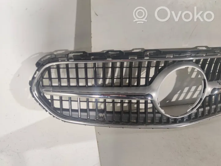 Mercedes-Benz C W206 Grille calandre supérieure de pare-chocs avant A2068883800