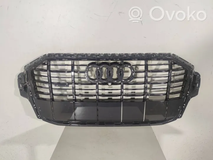 Audi Q7 4M Priekšējais režģis 4M0853651AF