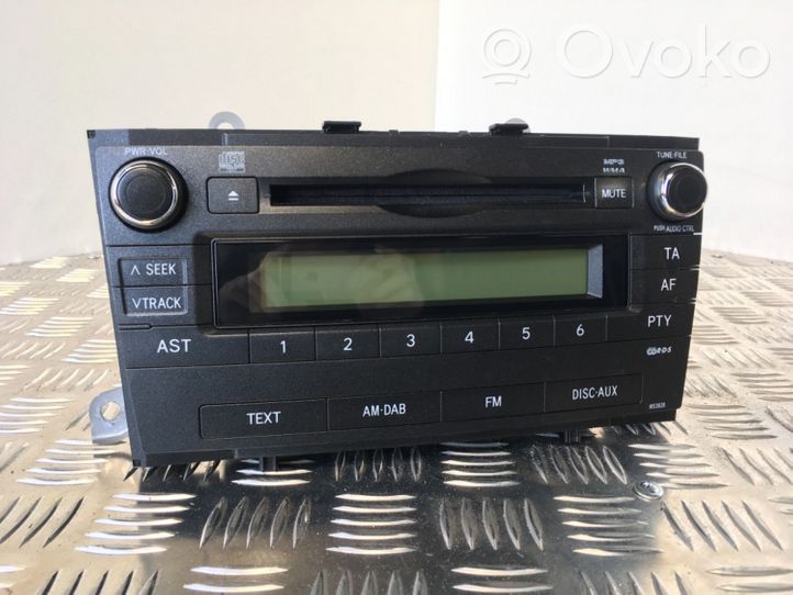 Toyota Avensis T270 Radio/CD/DVD/GPS-pääyksikkö 8612005150