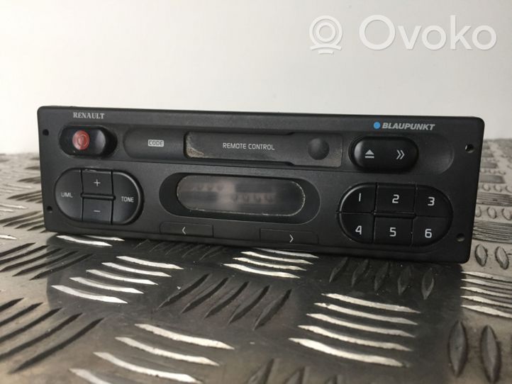 Renault Laguna I Panel / Radioodtwarzacz CD/DVD/GPS 7646120391