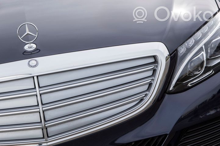 Mercedes-Benz E W210 Emblemat / Znaczek 