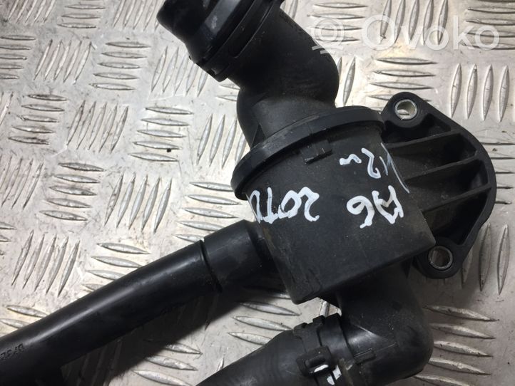 Audi A6 C7 Termostat / Obudowa termostatu 03L121111AD