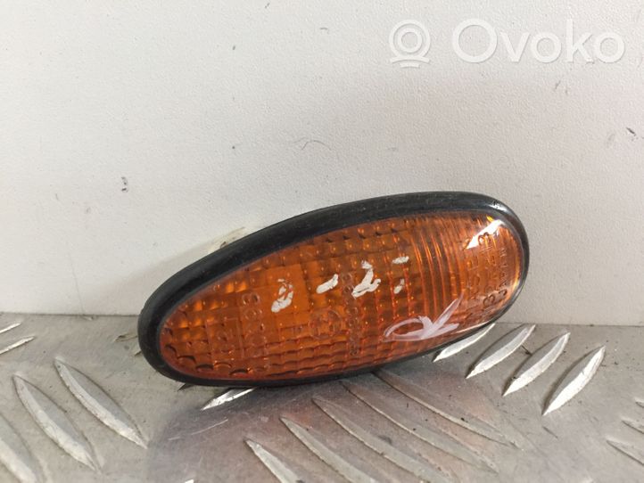 Mitsubishi Space Wagon Seitenblinker 019003