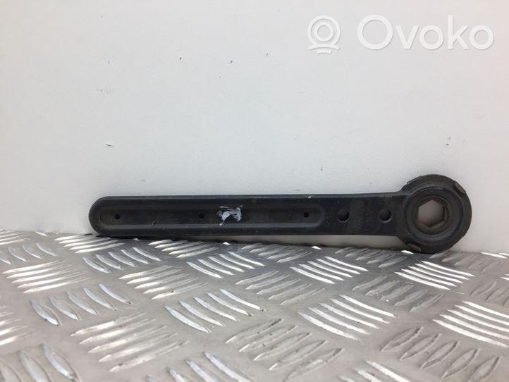 Mercedes-Benz A W168 Rengasavain 1685810049