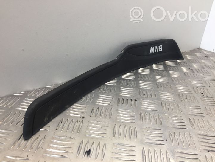 BMW 3 E90 E91 Moldura protectora del borde trasero 7060285