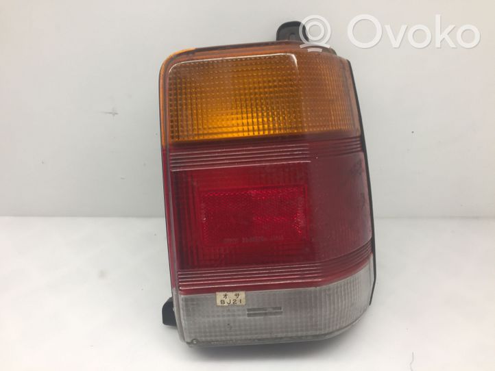 Mazda 323 Lampa tylna 22061493