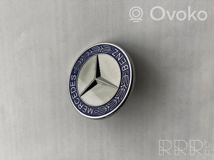 Mercedes-Benz CLC CL203 Mostrina con logo/emblema della casa automobilistica A2048170616