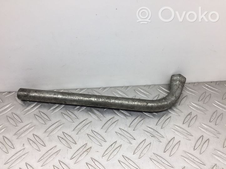 Volkswagen Golf VI Chiave per dadi della ruota 4D0012219A