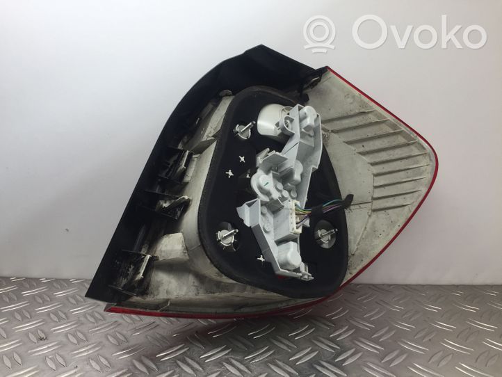 BMW 1 E81 E87 Lampa tylna 7164955