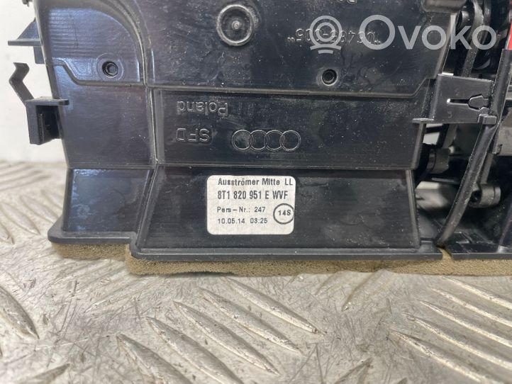 Audi A4 S4 B8 8K Dysze / Kratki środkowego nawiewu deski rozdzielczej 8T1820951E