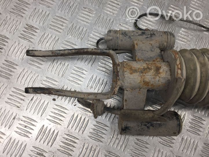 Mercedes-Benz E W211 Ammortizzatore anteriore a sospensione pneumatica A2113270292