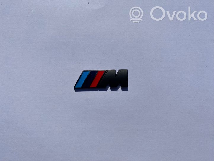 BMW X5 F15 Schriftzug an Stoßstange 