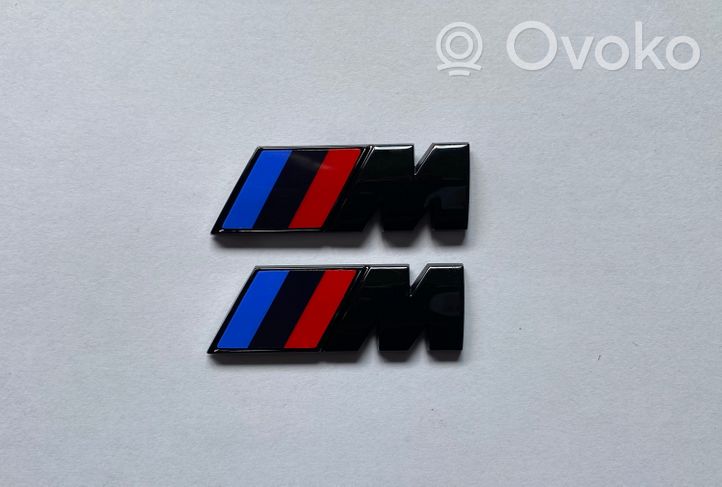 BMW X5 G05 Litery / Emblematy na błotnik przedni 