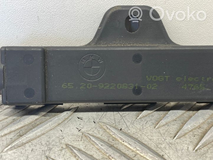 BMW 5 GT F07 Antena wewnętrzna 9220831