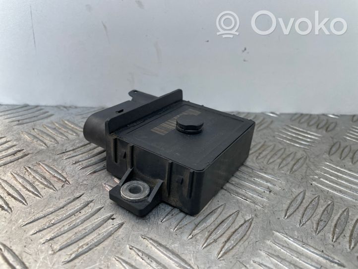 BMW 5 F10 F11 Przekaźnik / Modul układu ogrzewania wstępnego 8591724