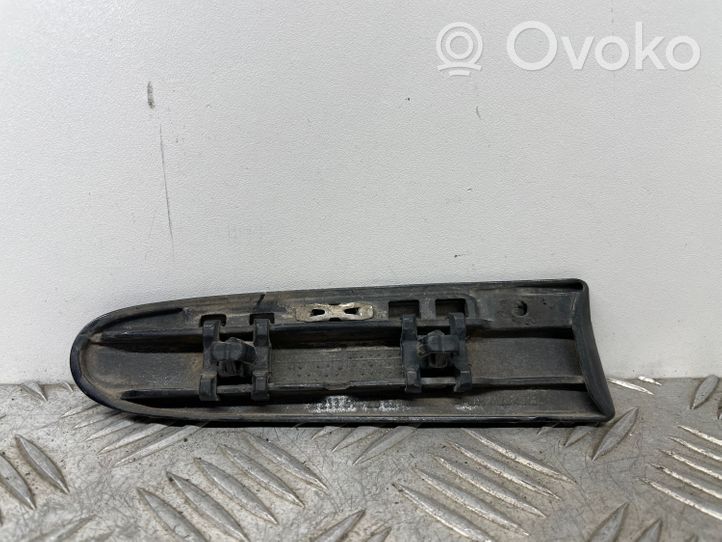 Mercedes-Benz E W211 Rivestimento parafango (modanatura) A2115902862