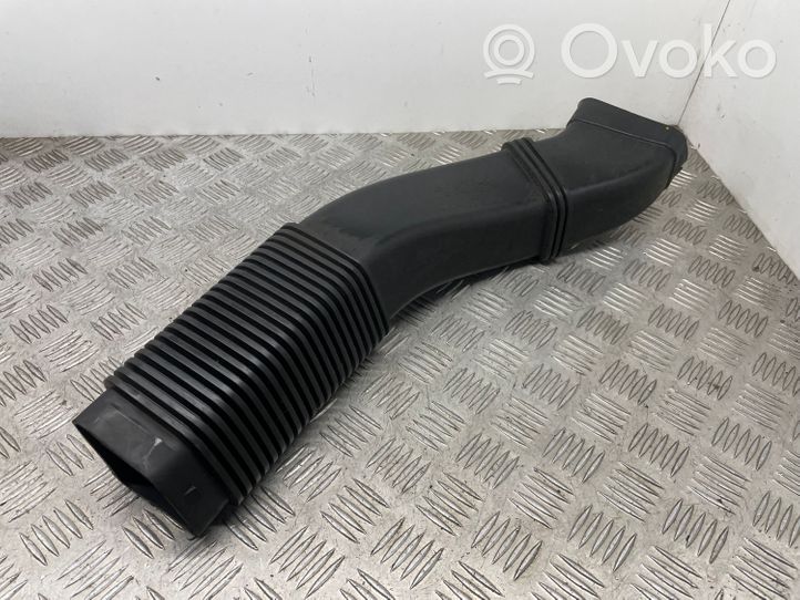 BMW 5 F10 F11 Air intake duct part 7811597