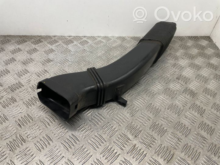 BMW 5 F10 F11 Parte del condotto di aspirazione dell'aria 7811597