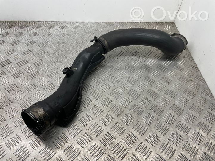 BMW 5 F10 F11 Välijäähdyttimen letku 7809834