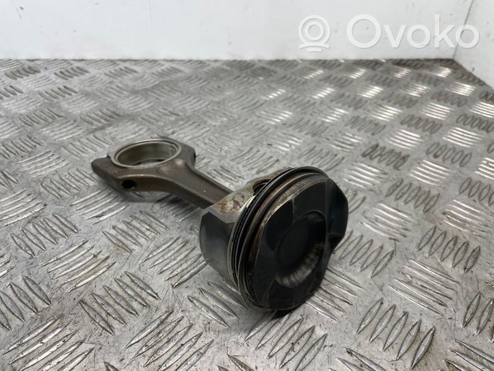 BMW 1 E81 E87 Piston avec bielle 7528540