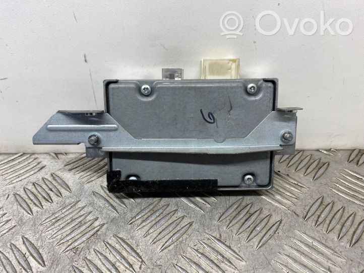 BMW 5 E60 E61 Frontkamera Windschutzscheibe Frontscheibe 9181111