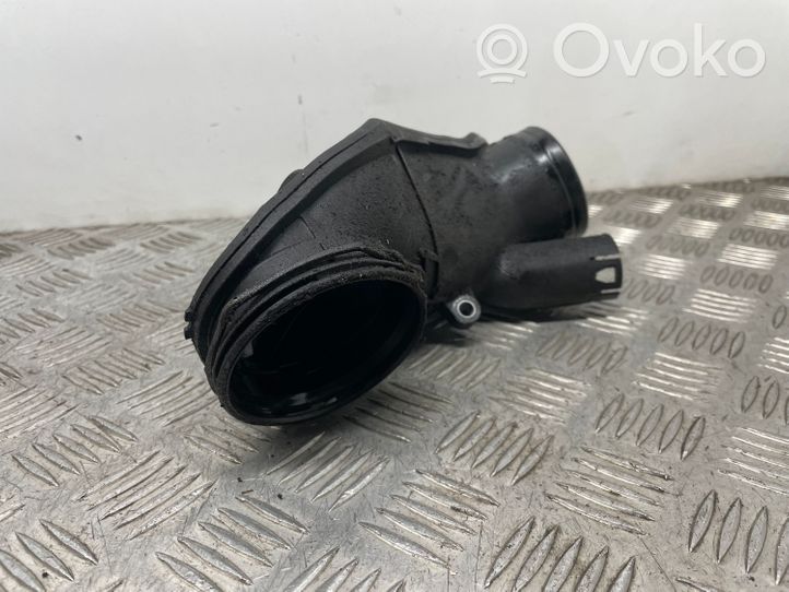 BMW 3 F30 F35 F31 Oro paėmimo kanalo detalė (-ės) 7807493