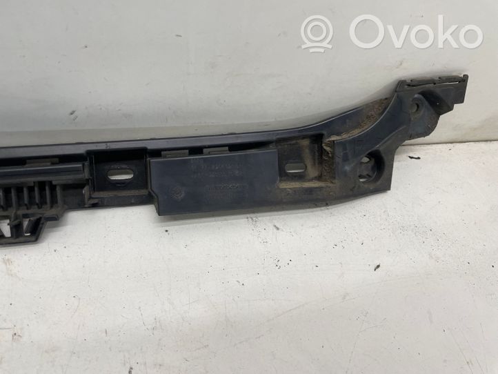 BMW 5 F10 F11 Pastiprinimas slenksčio 7204021