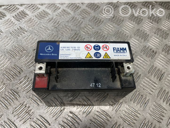 Mercedes-Benz C W204 Batteria A0009827008