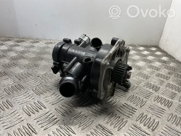 Audi A4 S4 B8 8K Vandens pompa 06K121011B