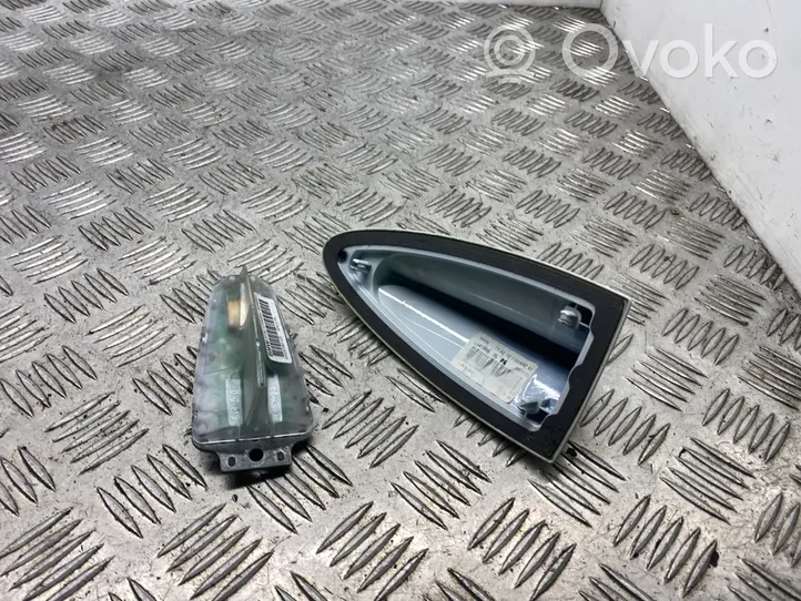 BMW 3 E90 E91 Antenna GPS 1682646