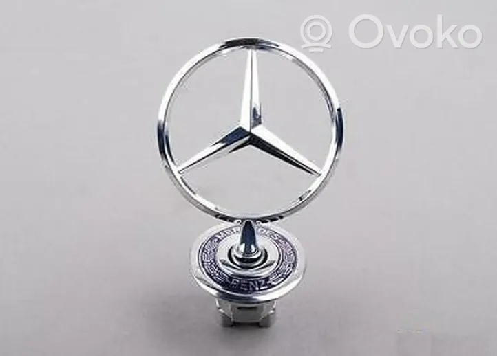 Mercedes-Benz S W220 Logo, emblème, badge A2108800186