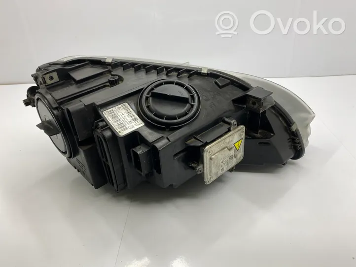 BMW 6 F12 F13 Lampa przednia 7222085