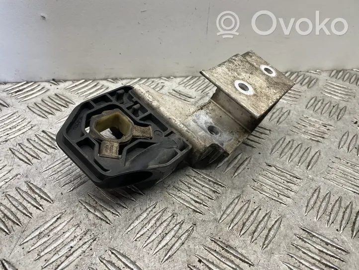 BMW 3 F30 F35 F31 Halterung Schlossträger Frontträger Frontmaske 7600541