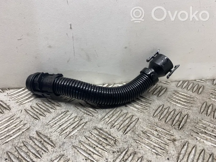 BMW 3 F30 F35 F31 Tubo di sfiato 58650910