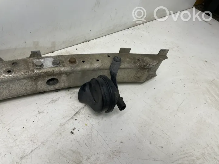 BMW 7 F01 F02 F03 F04 Priekšpusē bampera sija / balka 4444689