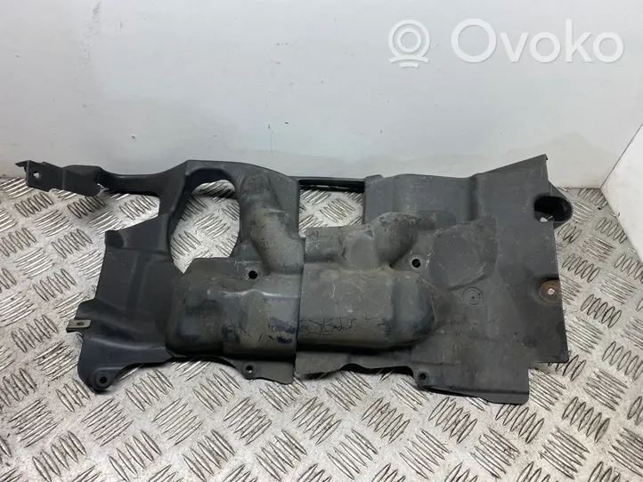 BMW 5 F10 F11 Priekinės važiuoklės dugno apsauga 7185170