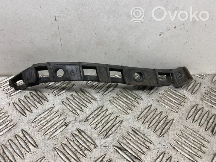 Mercedes-Benz A W176 Soporte de montaje del parachoques trasero A1768850021