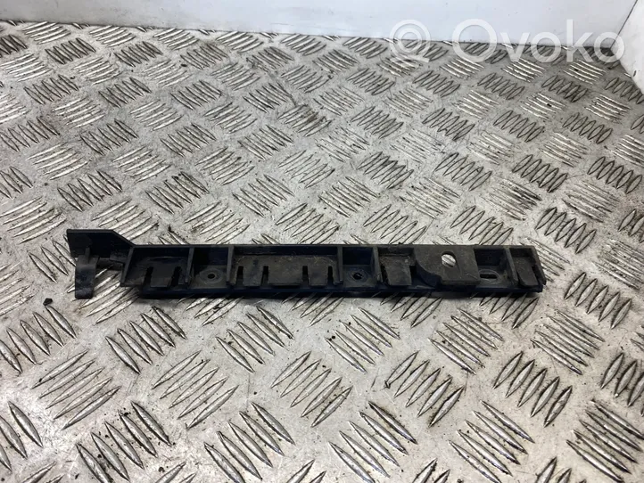 BMW 1 E81 E87 Supporto di montaggio del parafango 7118159