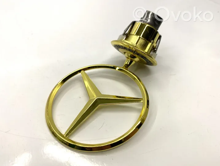 Mercedes-Benz A W176 Valmistajan merkki/logo/tunnus 