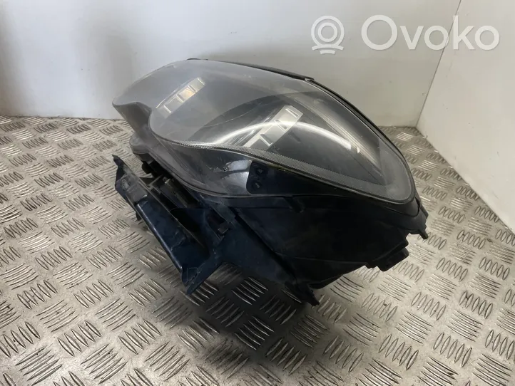 BMW 7 E65 E66 Lampa przednia 6907488