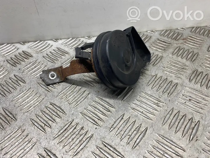 Volkswagen PASSAT B7 Horn signal A046522