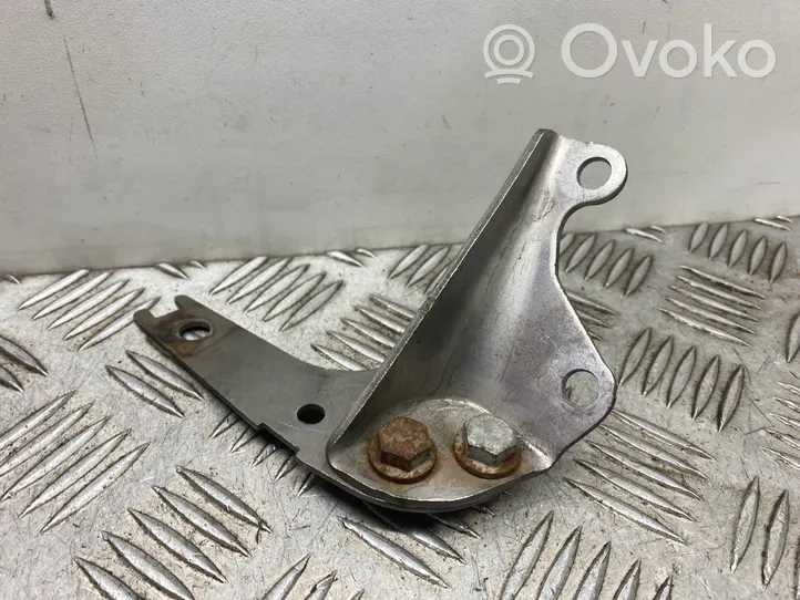 BMW 3 F30 F35 F31 Kita variklio skyriaus detalė 8515755