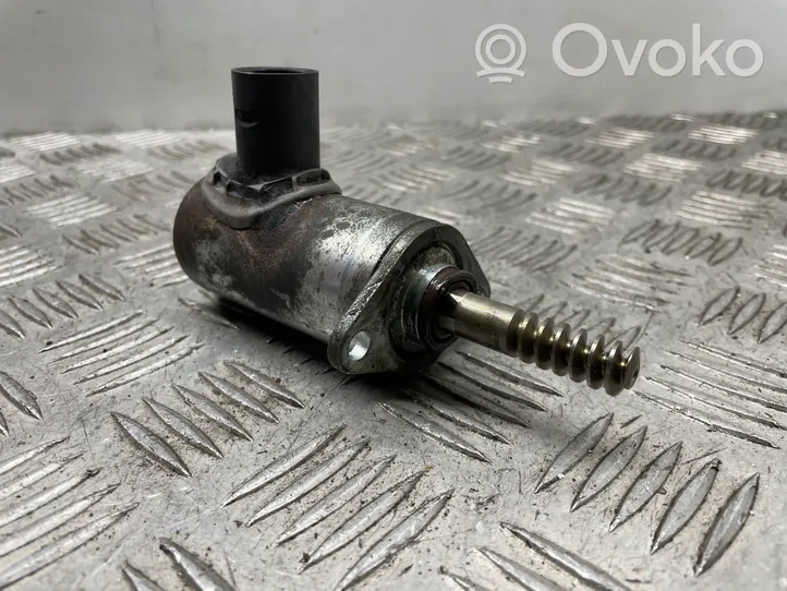 BMW M5 Camshaft vanos timing valve 7605025